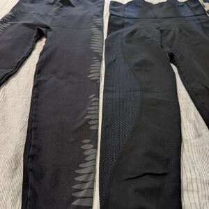 SPANX Black and Gray Ribbed Leggings